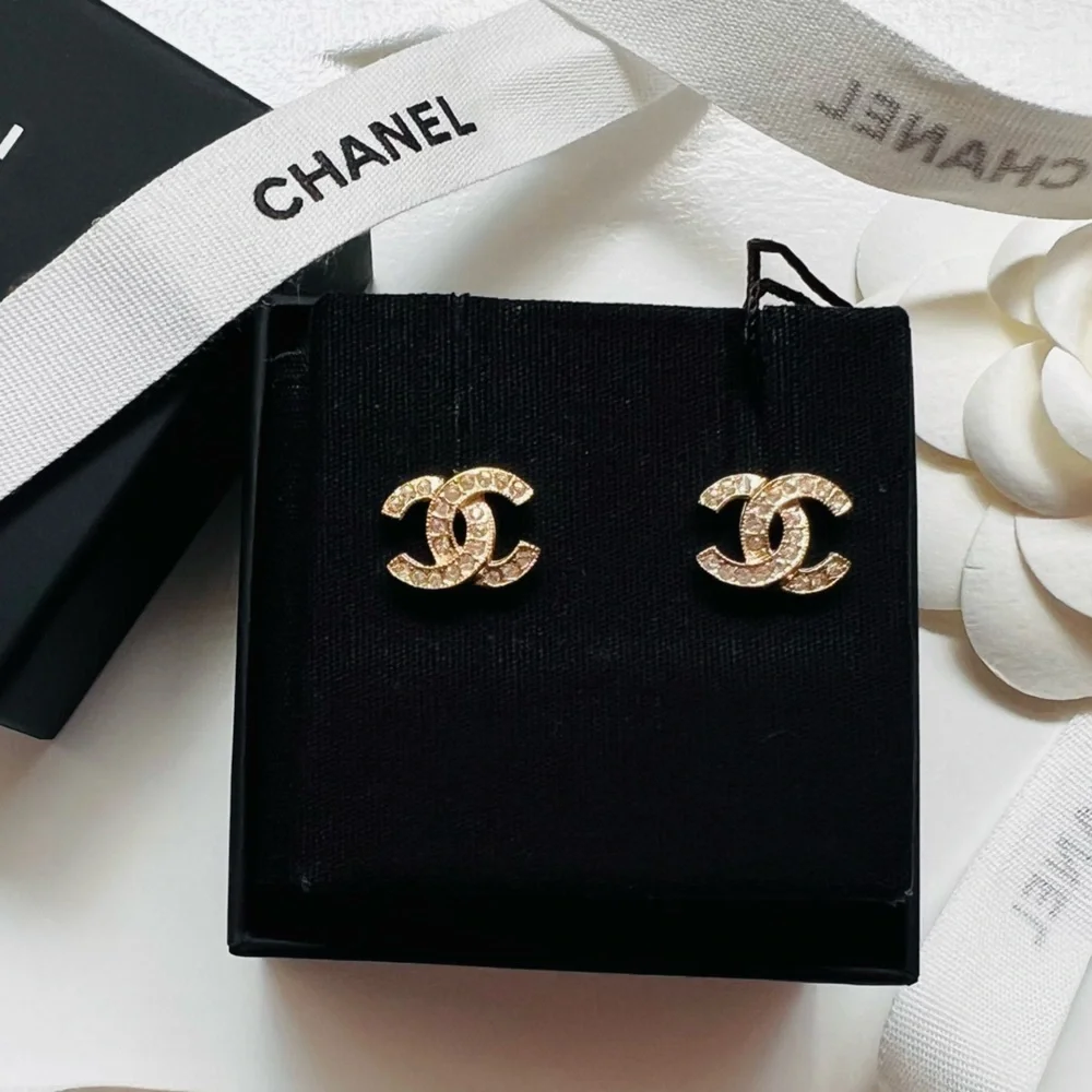 🔥CHANEL Crystal CC Earrings